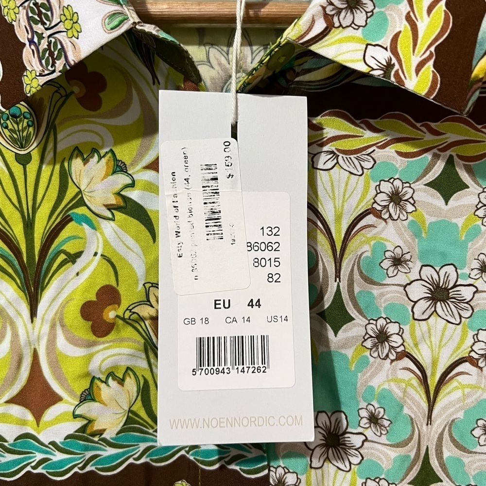 Noen Printed Blouse Plus Size 14 Button Front Patchwork Floral 44 New Bright - Picture 3 of 8